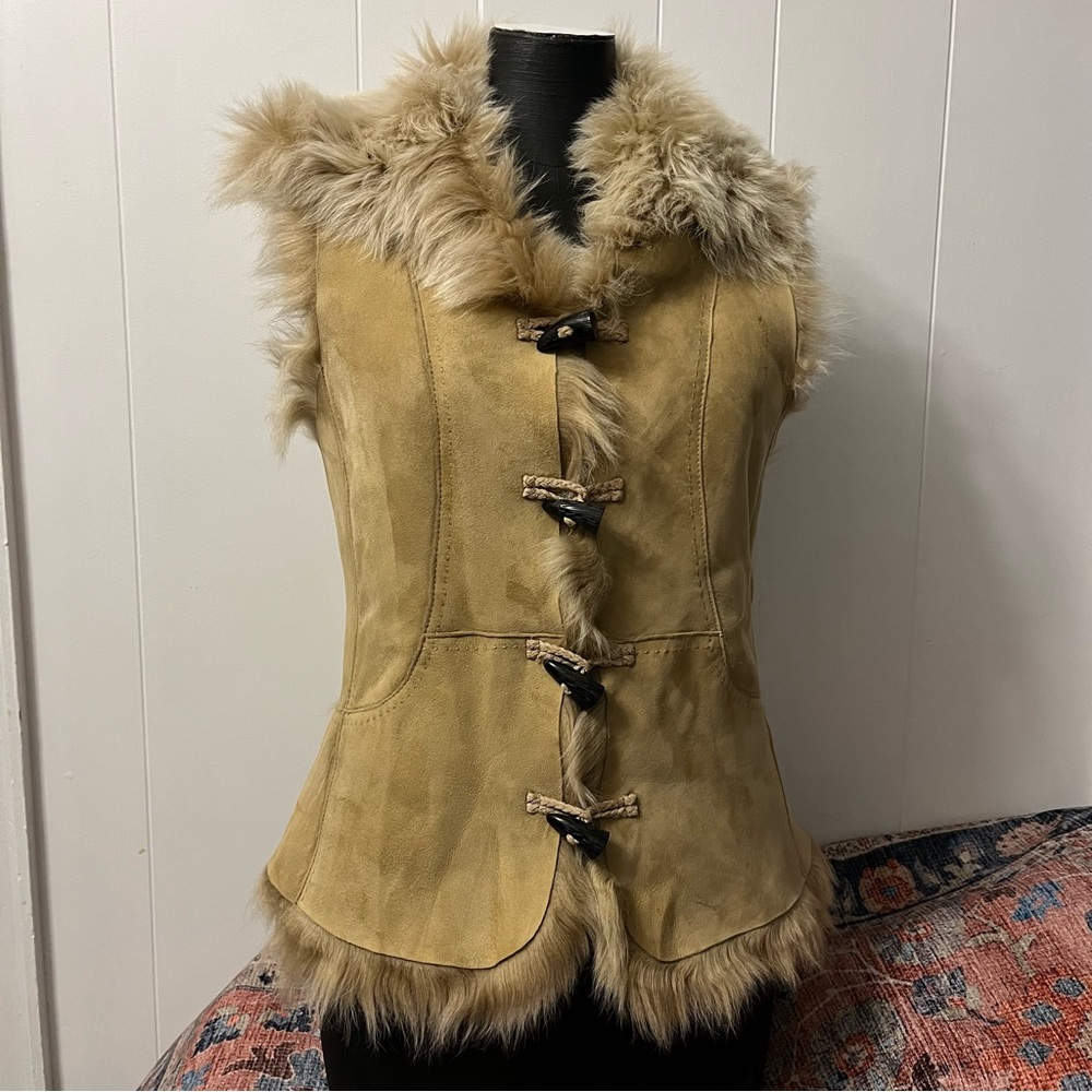 Vintage Per Se Shearling Sheepskin Vest Fur Mongolian Toggle Horn Tan Suede Vtg